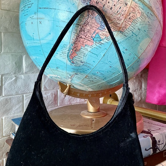 Vintage 90s Y2K Black Suede Hobo Shoulder Bag with Tassel Detail - Picture 8 of 13